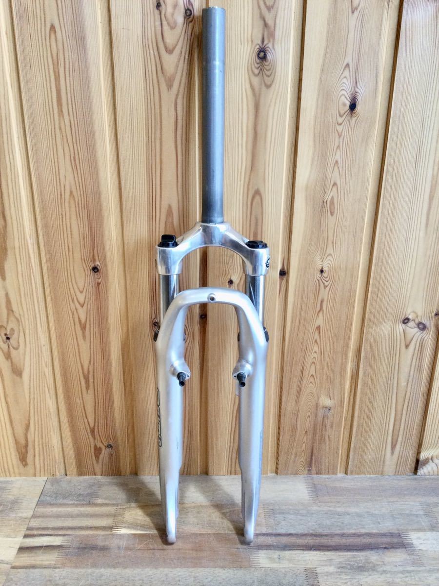 SUNTOUR サンツアー 26インチフロントサスペンションフォーク 未使用品