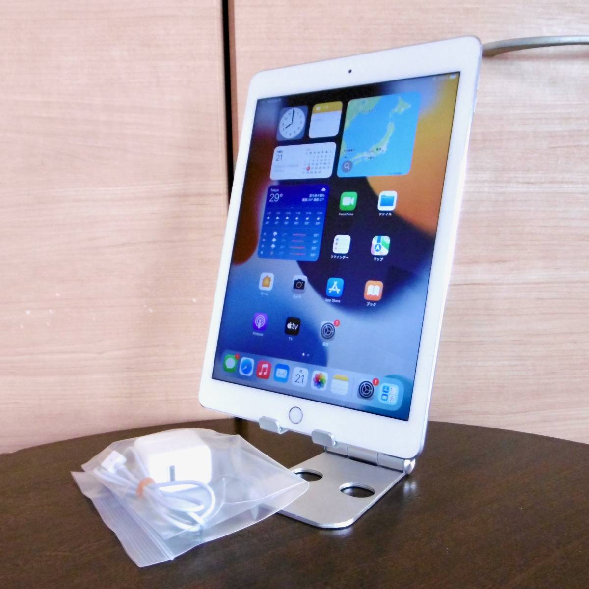 □ iPad Air2 WI-FI 64GB シルバー（MGKM2J/A）AC付属！□
