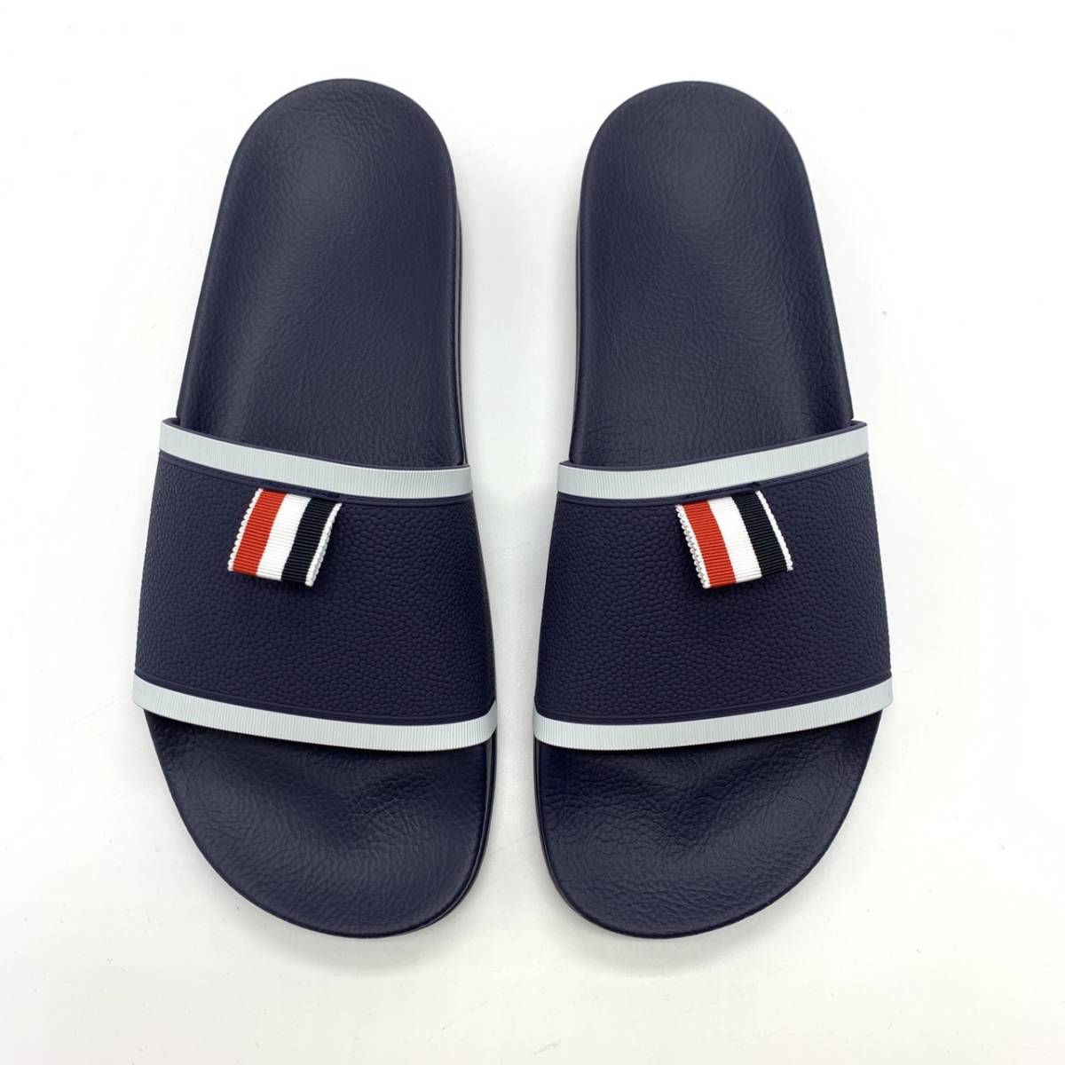 新品■定価45100円■トムブラウン■イタリア製　スライドサンダル■Thom Browne■シャワーサンダル■ネイビー　41サイズ　US8　