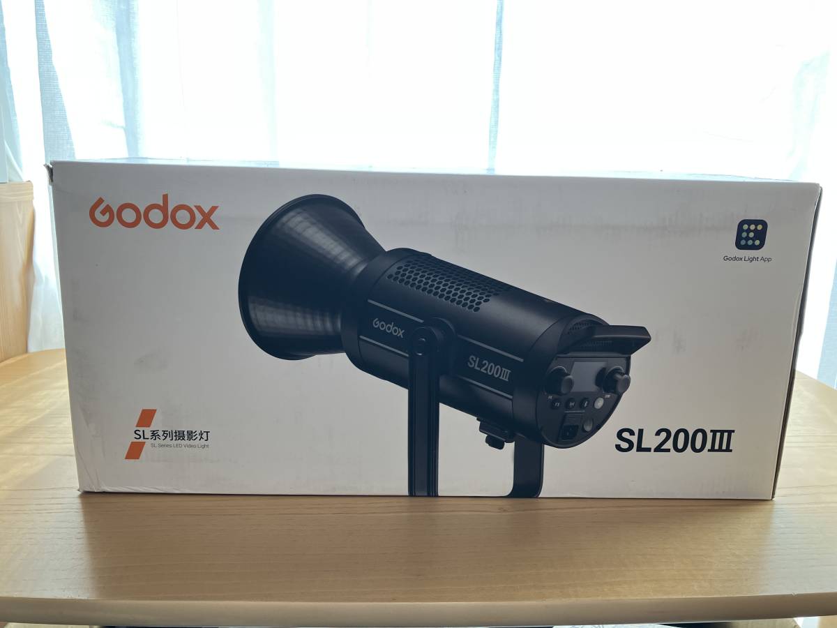 Y297★新品 Godox SL200iii 95600lux 定常光LEDライト ビデオライト Bowensマウント 5600±200K ゴドックス