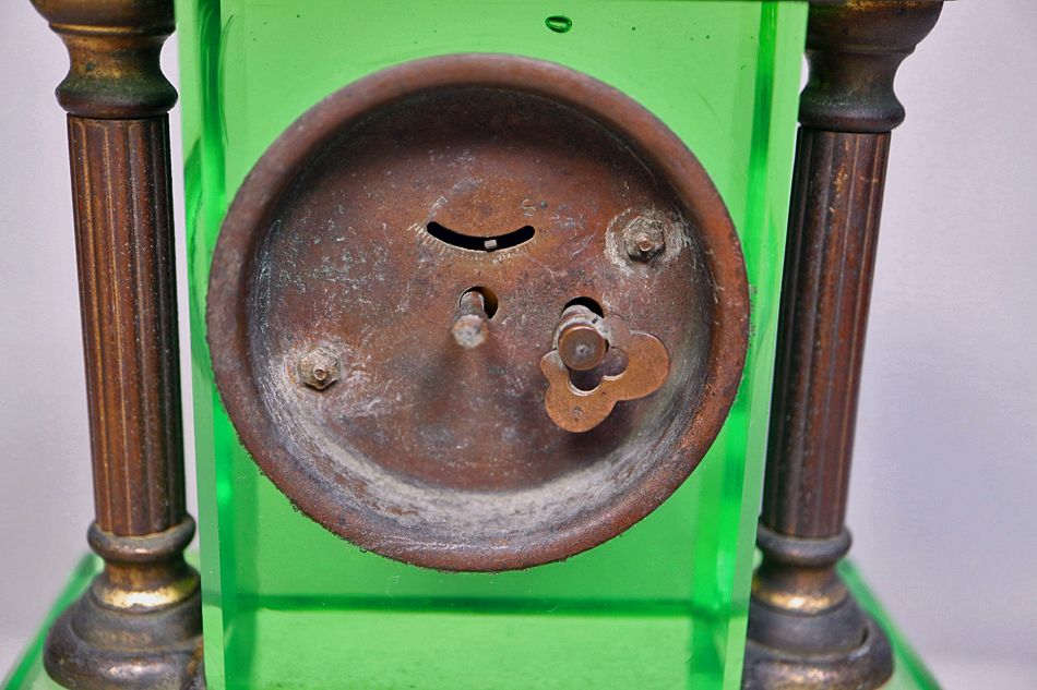 置時計 精工舎 機械式 手巻ウランガラス ブルーガラス 稼働品 欠け