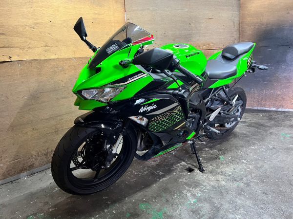 カワサキ NINJA250R (検 ZX-25 GSR CBR YZF