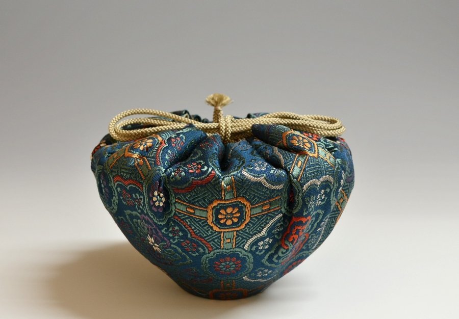 【爆買い，品質保証】 299 仕覆しふく 御物袋 茶道具 茶碗など 蜀江錦 35cm(茶碗)｜売買されたオークション情報、yahooの商品情報をアーカイブ公開 - オークファン 唐津