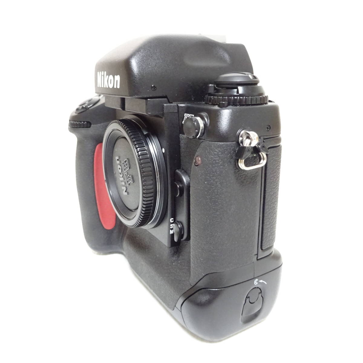 横浜/2083241】 Nikon F5 フィルム一眼カメラ 箱付き 蓋F6 動作未確認