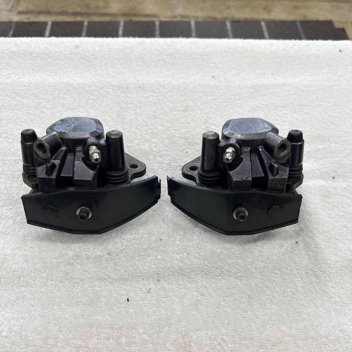 GS400 キャリパーセット ダブル 72ミリ 純正 【公式通販】