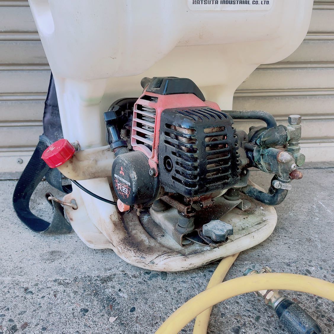 ☆動作未確認品☆引き取り可☆背負式動力噴霧器 ハツタ GSP030 三菱 