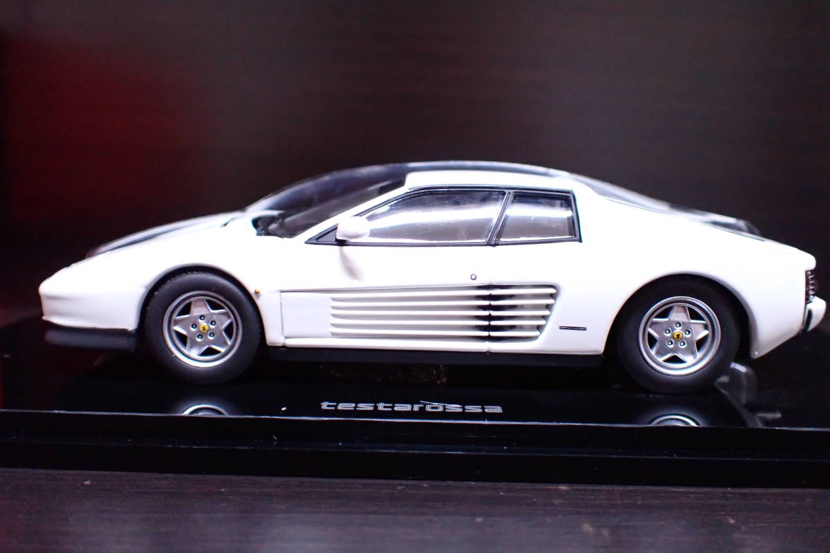 Kyosho FERRARI TESTAROSSA LATE VERSION WHITE 05021W 1⁄43 京商 Kyosho FERRARI TESTAROSSA LATE VERSION WHITE 05021W 1⁄43 京商