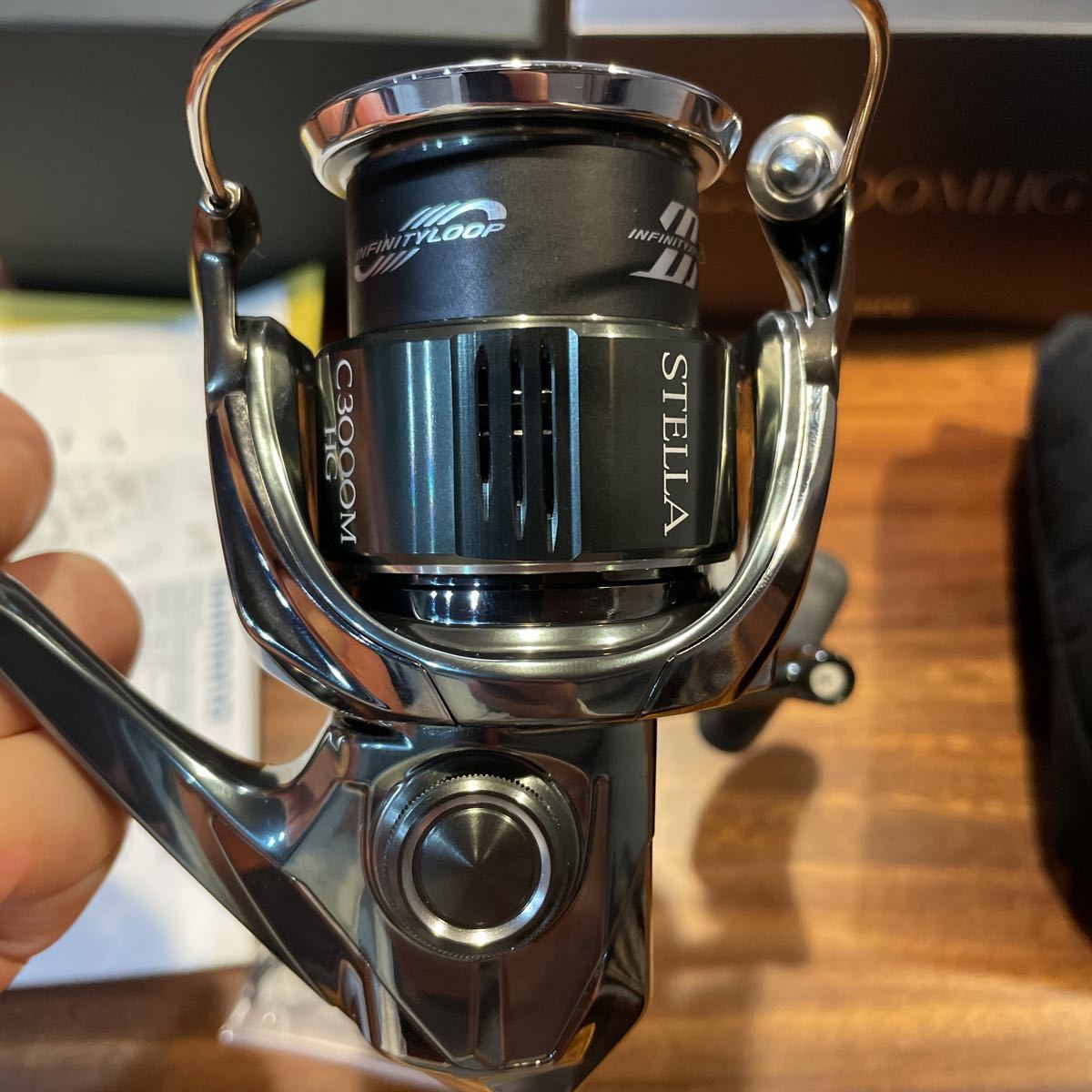 シマノ 18ステラ C3000MHG 極美品 オーバーホール済み