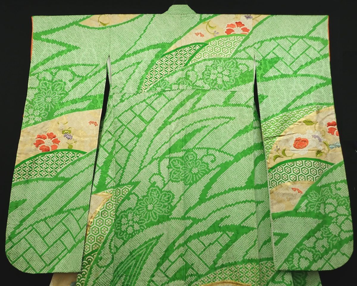 着物03 昭和レトロ 成人式 振袖 三越 日本刺繍 総絞り 金彩 金駒刺繍
