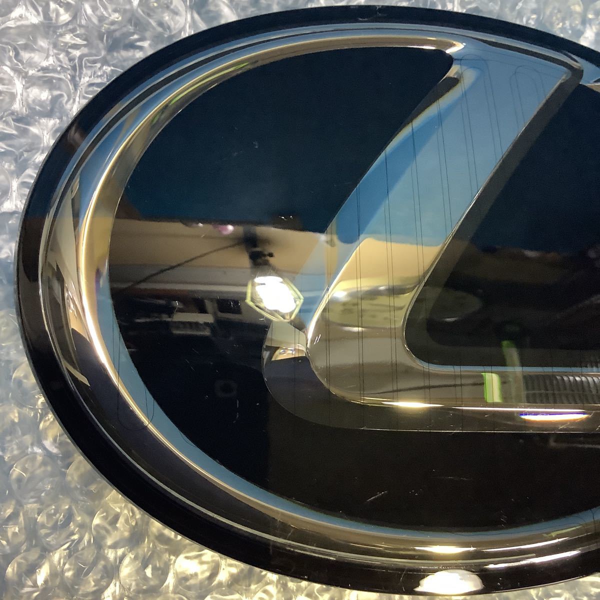 2】レクサス 純正 フロントエンブレム 90975-02202純正部品 LEXUS 