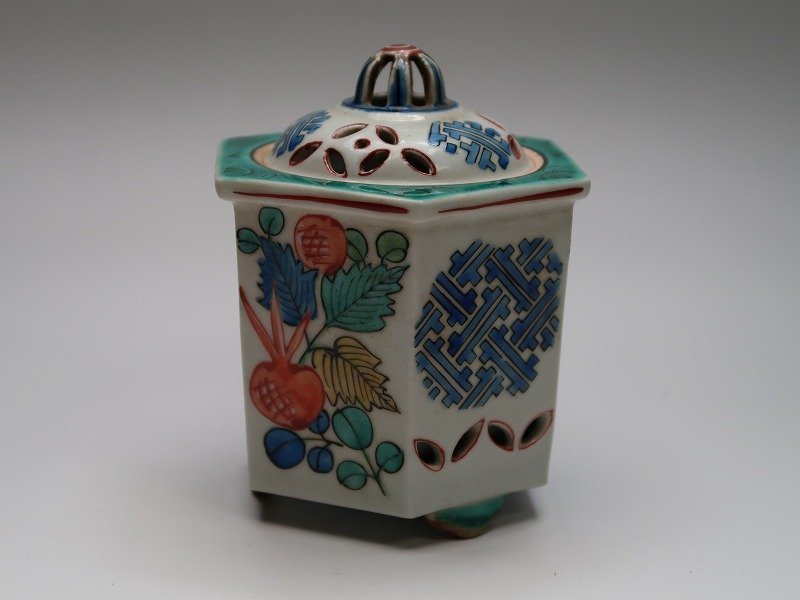 集】082904九谷焼 六角香炉 花草文絵 福文款 岳山作 共箱 時代焼物香炉 