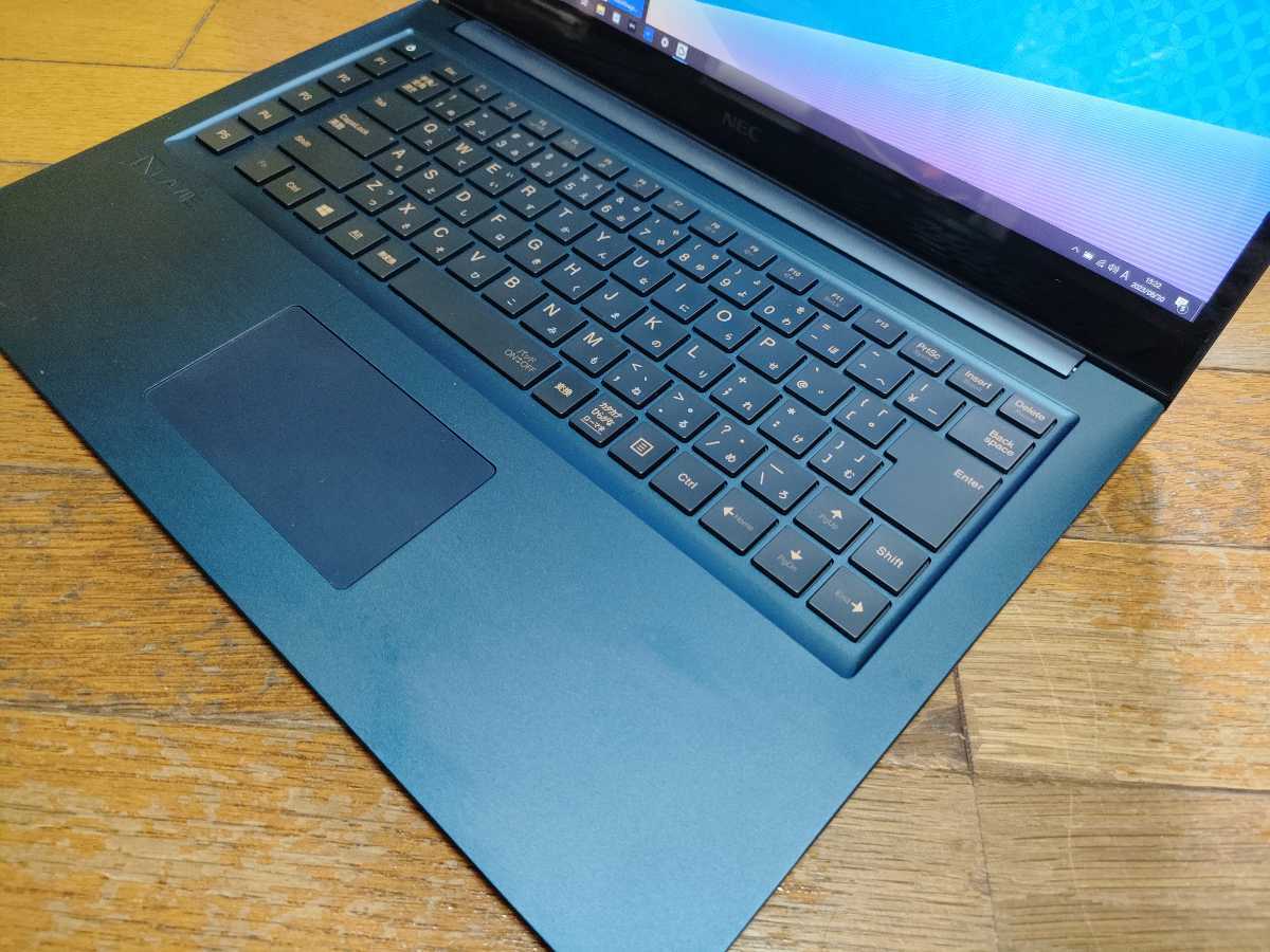 美品 NEC LAVIE Direct VEGA PC-GN267BCAH Core i7-9750H メモリー16GB