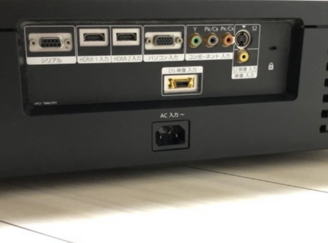 パナソニック 美品 Panasonic 液晶プロジェクター TH-AE1000 液晶