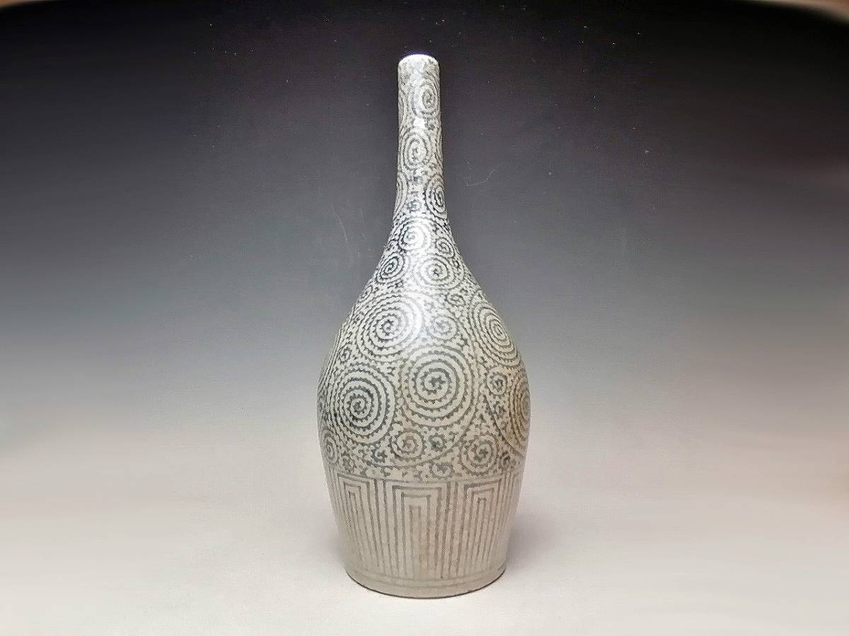 古伊万里 染付 花器 花瓶｜Yahoo!フリマ（旧PayPay 公式アンティーク家具ラフジュ工房商品詳細ページ江戸〜明治 古 【委託 0584】☆『 古伊万里 』☆ 染付 蛸唐草 鶴首 花瓶 ☆ 花器 ☆