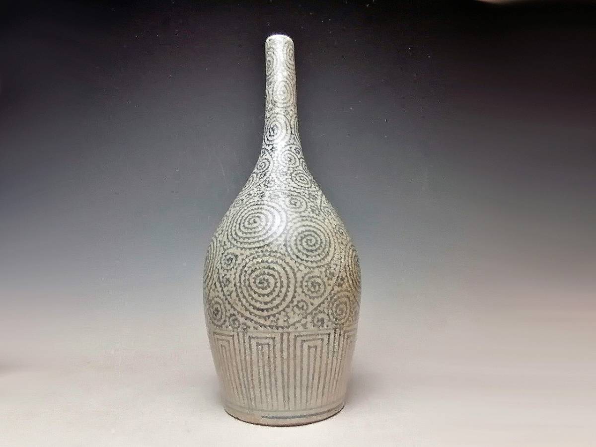 古伊万里 染付 花器 花瓶｜Yahoo!フリマ（旧PayPay 公式アンティーク家具ラフジュ工房商品詳細ページ江戸〜明治 古 【委託 0584】☆『 古伊万里 』☆ 染付 蛸唐草 鶴首 花瓶 ☆ 花器 ☆