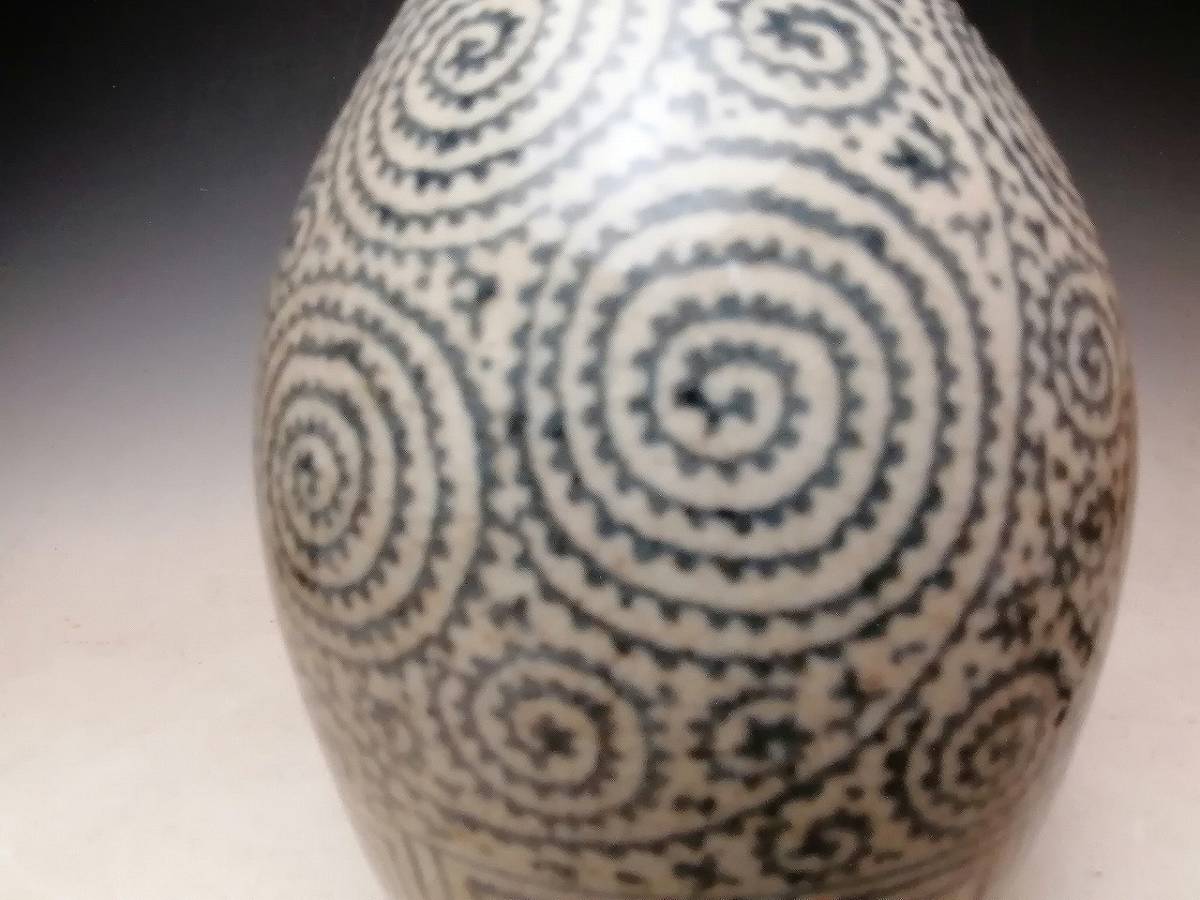 古伊万里 染付 花器 花瓶｜Yahoo!フリマ（旧PayPay 公式アンティーク家具ラフジュ工房商品詳細ページ江戸〜明治 古 【委託 0584】☆『 古伊万里 』☆ 染付 蛸唐草 鶴首 花瓶 ☆ 花器 ☆