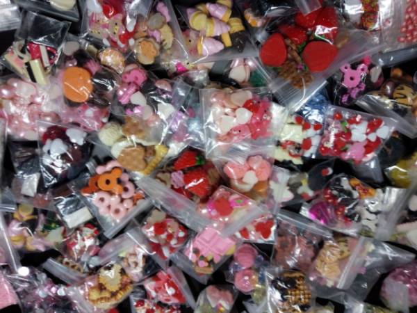 デコパーツアクリルストーン福袋 スイーツキャラｃマーク激安 その他 売買されたオークション情報 Yahooの商品情報をアーカイブ公開 オークファン Aucfan Com