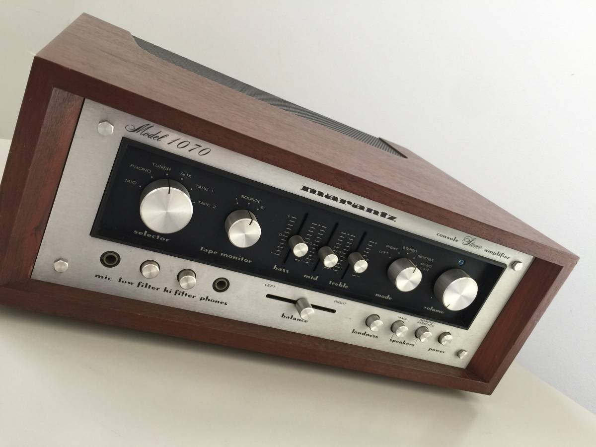 ○Marantz マランツ MODEL1070 プリメインアンプ 音楽 オーディオ機器 ジャンク品 通電確認済(NF230908)311-26