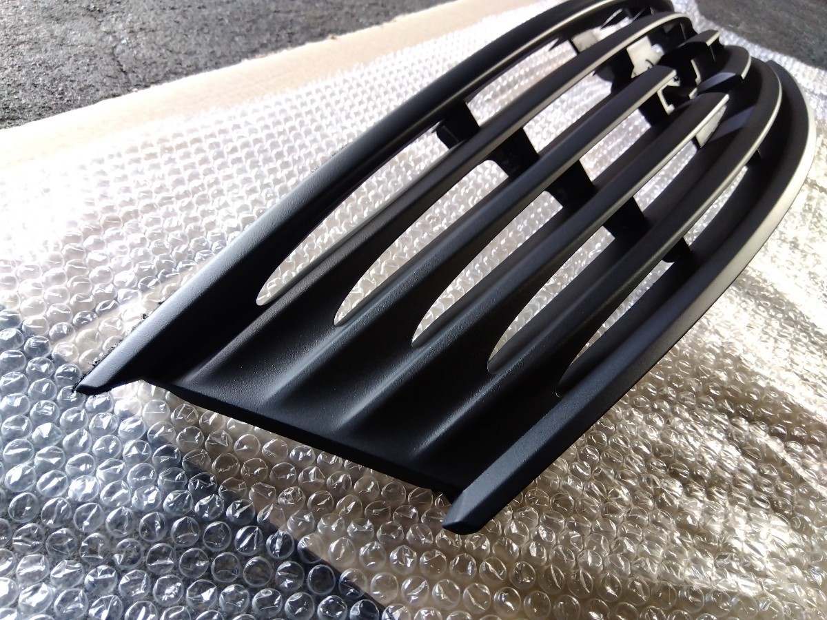 美品 割れや欠け無し！ スカイライン クーペ ckv36 v36 日産 純正 業者塗装 フロントグリル マットブラック仕様 