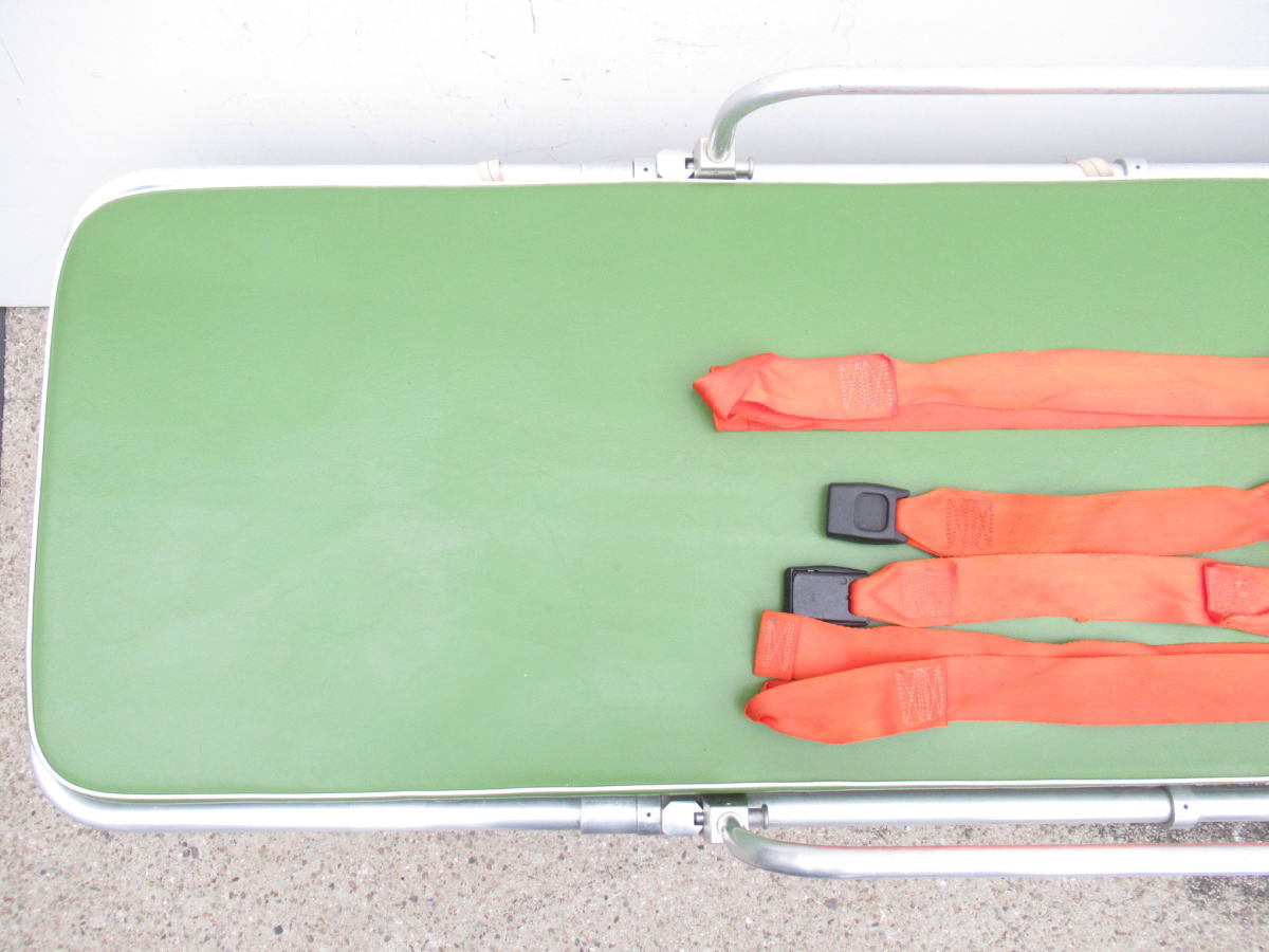 FERNO ファーノ製ストレッチャー 担架 介護タクシー 民間救急 高さ調整可能