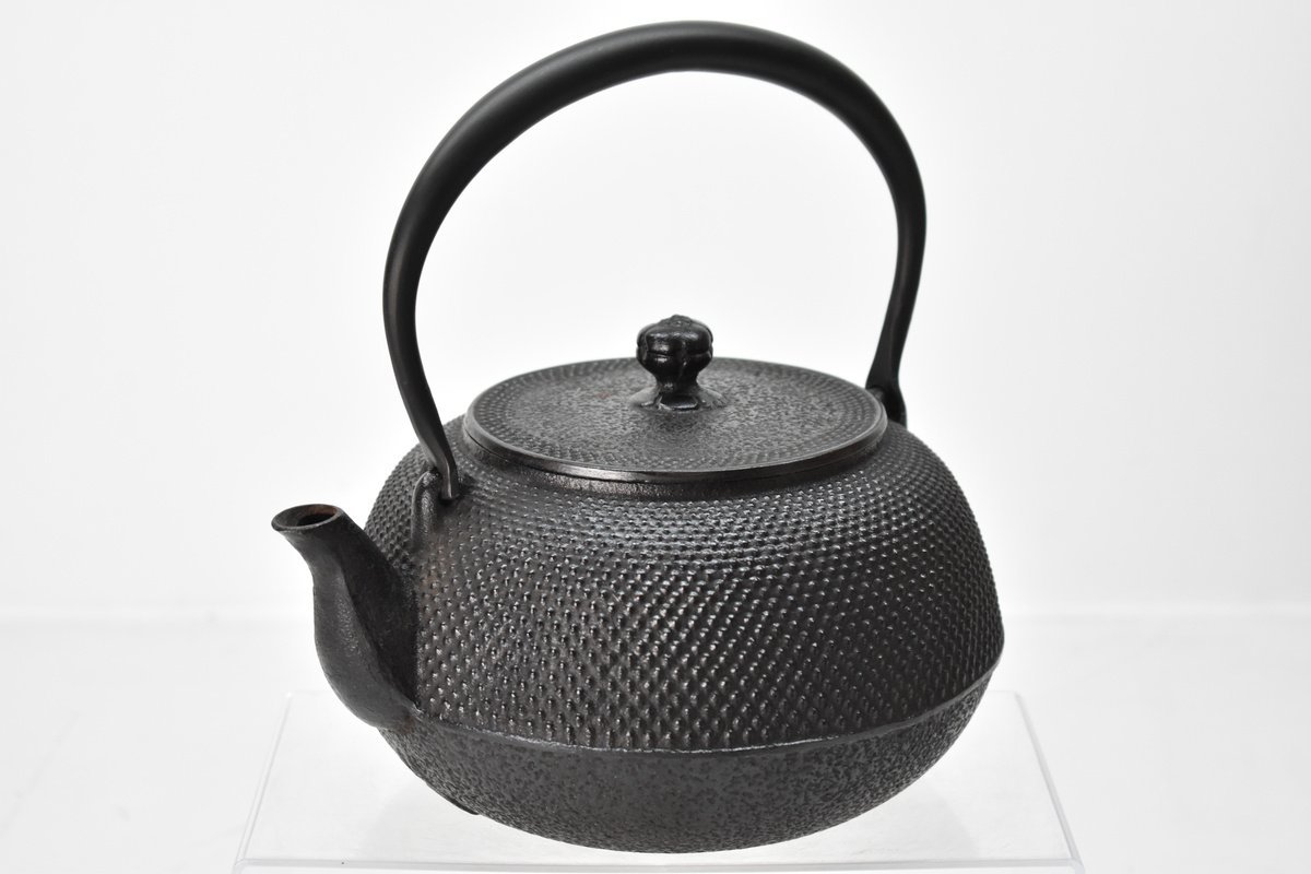 騰立】佐藤清光作 唐銅蓋 松紋 鉄瓶 煎茶道具□414568