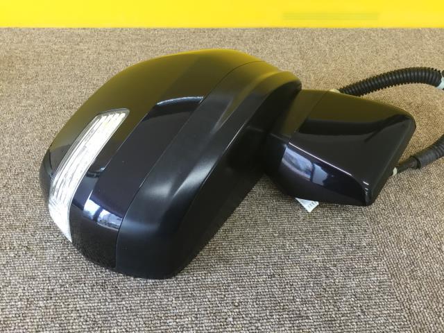 ステップワゴン DBA-RK6 右ドアミラー　PB81P 黒パール　電格ヒーター　ウインカー付 76200-SZW-J51ZG ステップワゴン DBA-RK6 RK5 ホンダ 右ドアミラー（ウィンカー付き）、7ピン、ブラック イルミネーション付き