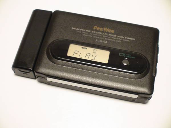 HITACHI LO-D CP-R40 PeeWee ラジオカセットプレーヤー 中古(再生専用