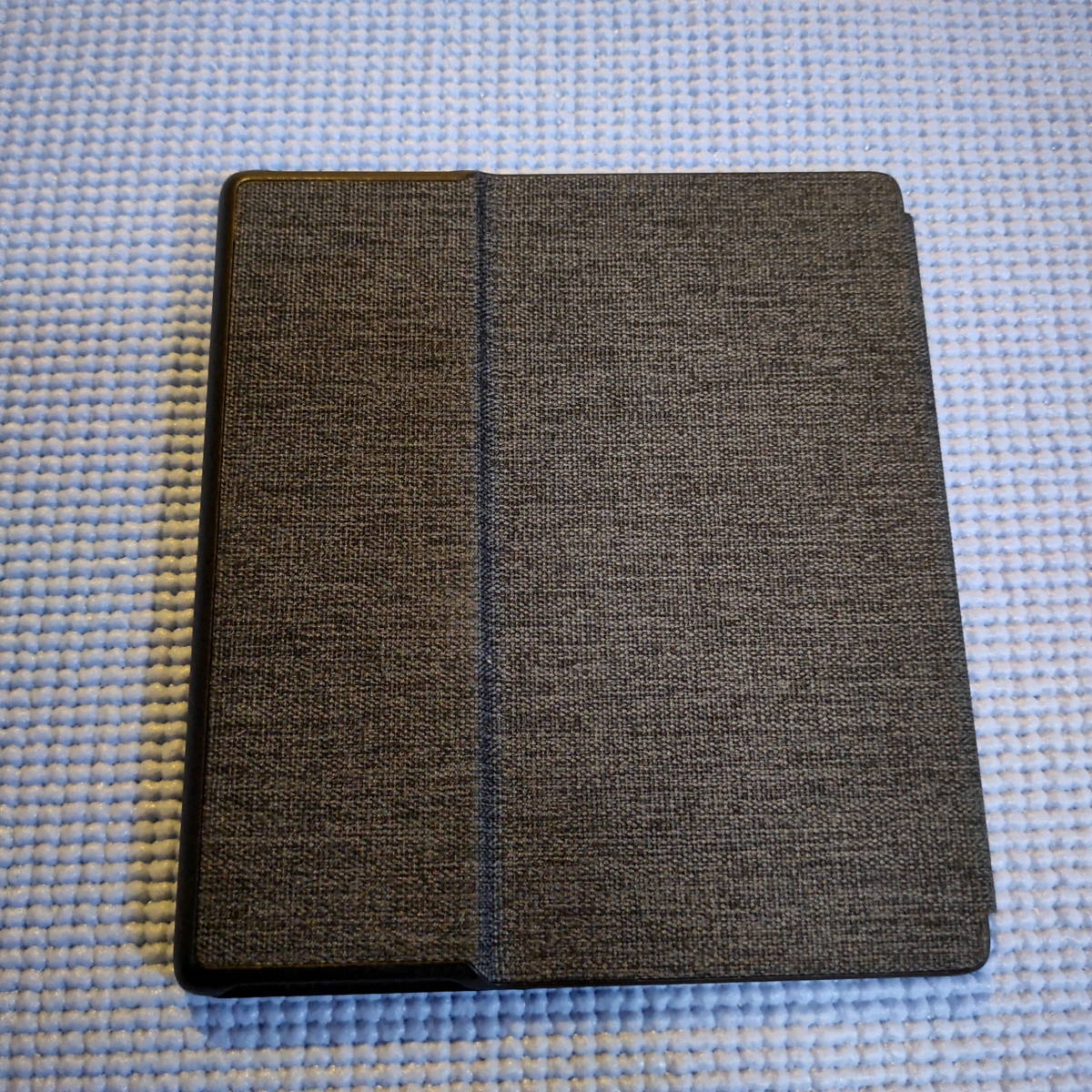 Amazon Kindle Oasis 第10世代／32GB／広告なし版／純正カバー付き
