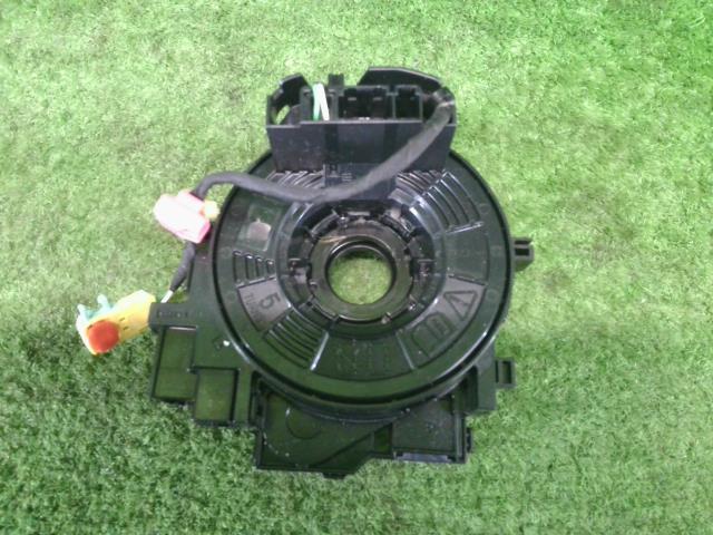【高品質，SALE】 プリウス DAA-ZVW50 スパイラルケーブル S 2ZR-FXE 070 89245-47010 84307-47151(トヨタ用)｜売買されたオークション情報、yahooの商品情報をアーカイブ公開 - オークファン トヨタ用