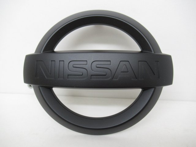 マットブラック キャラバン NV350 E26 日産 エンブレム 前後セット 62889-1JA0A C26 T32 (n087184)