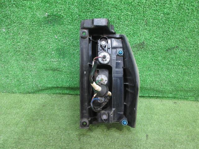 タント DBA-LA600S 左テールランプ 左テールライト トウカイデンソー