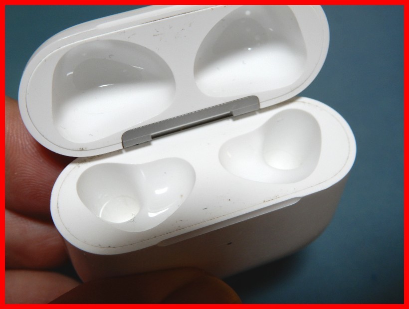 AirPods 第3世代 - 整備済み品 R片耳Apple国内正規品 動作品公式通販 正規品　Apple Airpods 第３世代　イヤホン （A2564/A2565）　 充電ケース （A2566 ）　ワイヤレスイヤホン 　管045