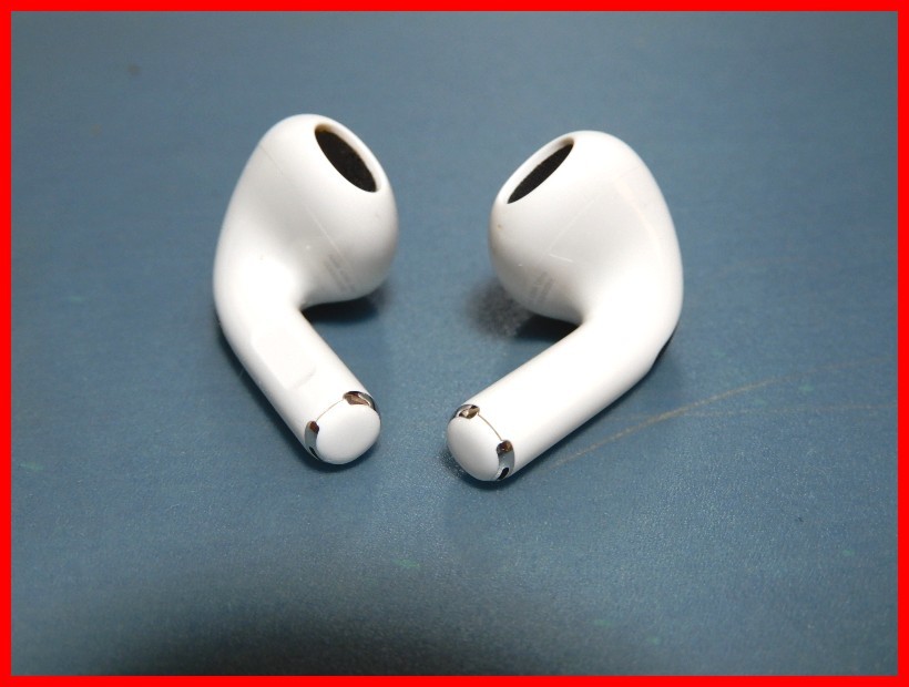 AirPods 第3世代 - 整備済み品 R片耳Apple国内正規品 動作品公式通販 正規品　Apple Airpods 第３世代　イヤホン （A2564/A2565）　 充電ケース （A2566 ）　ワイヤレスイヤホン 　管045