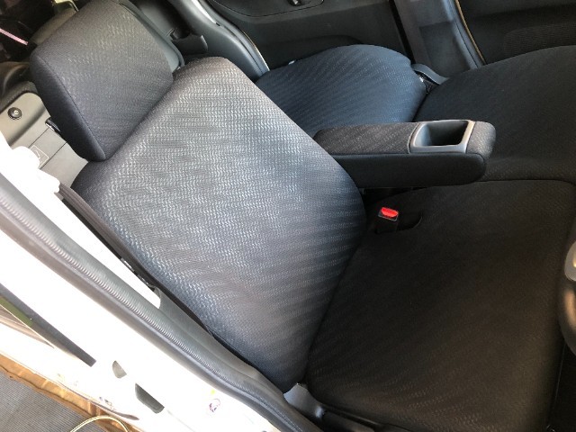 赤字超特価，豊富な 34768 中期NBOXカスタム JF1 JF2 運転席シート 肘掛/ヘッドレスト/レール/高さ調整有り/サイドSRS付用 インフレーター欠品(ホンダ用)｜売買されたオークション情報、yahooの商品情報をアーカイブ ホンダ用