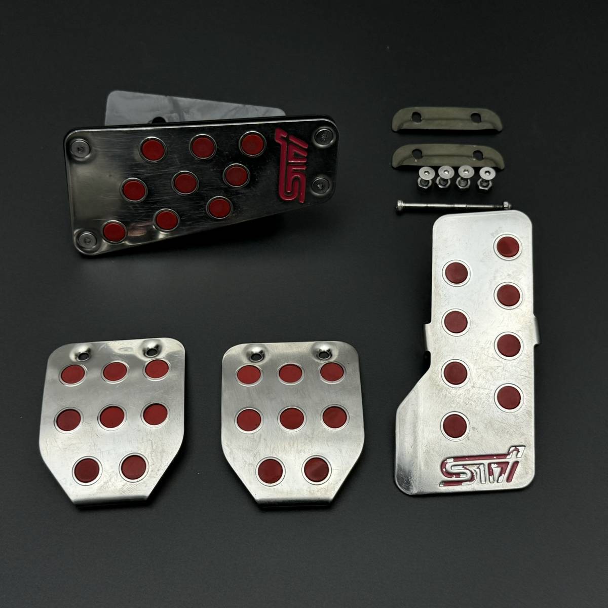 希少♪ インプレッサ WRX GGA GDA GGB STI ペダル フットレスト カバー MT レガシィ BL5 BP5 フォレスター SG5 SG9 絶版品♪ インプレッサ GDA GGA (IMPREZA D 公式通販