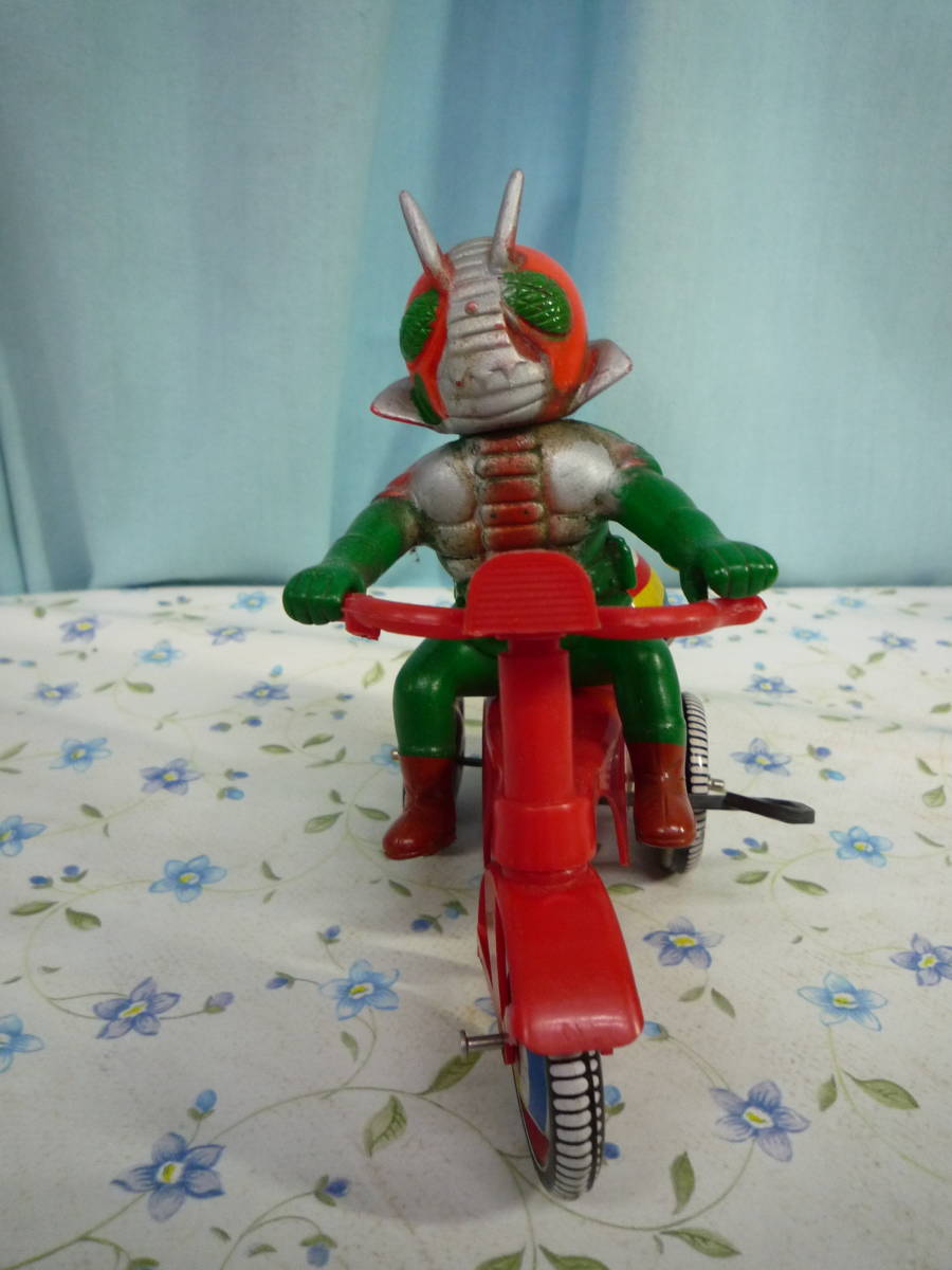 ビンテージその他 仮面ライダーV3 ゼンマイ走行 三輪車 ポピー