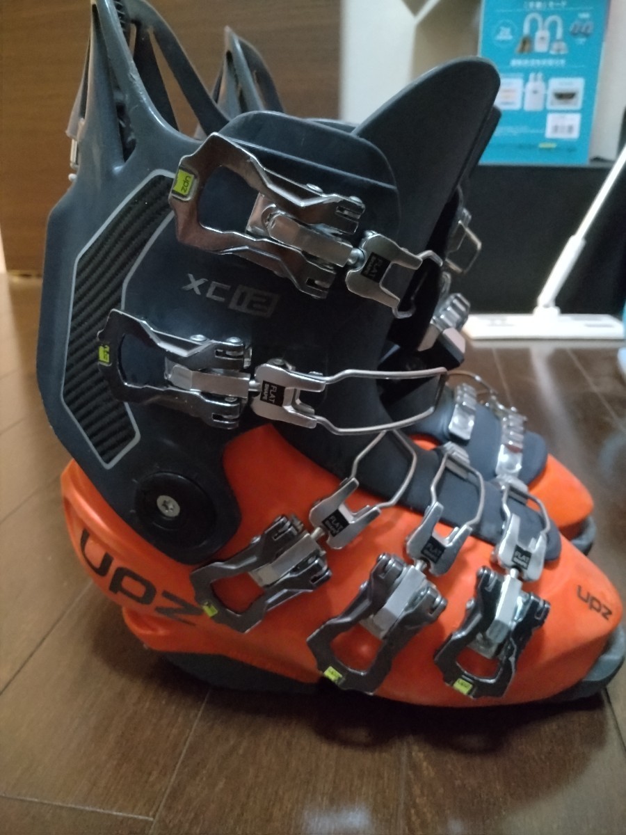 ウィンタースポーツ UPZブーツRC12ソール長279mm シェルのみ