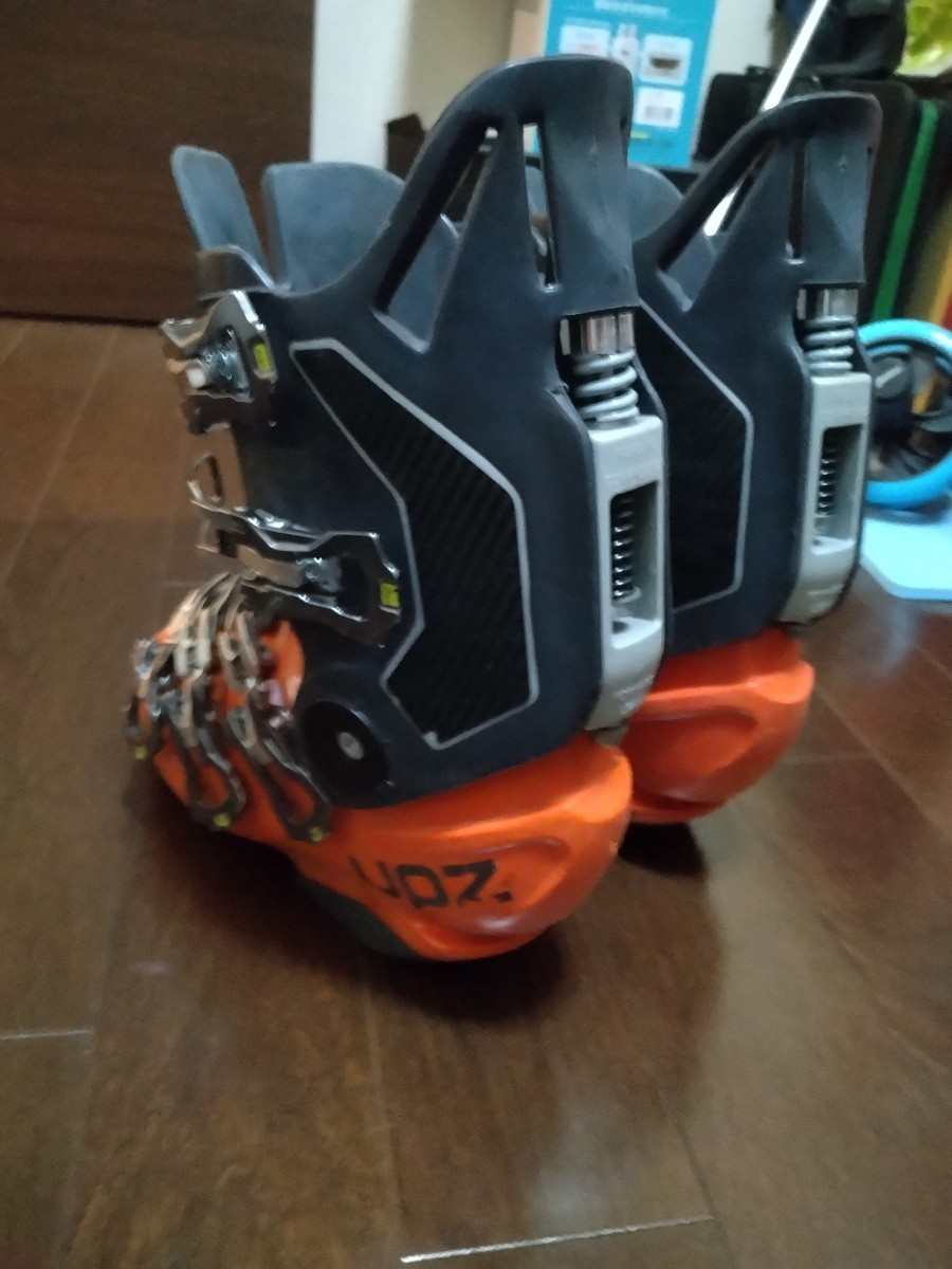 ウィンタースポーツ UPZブーツRC12ソール長279mm シェルのみ