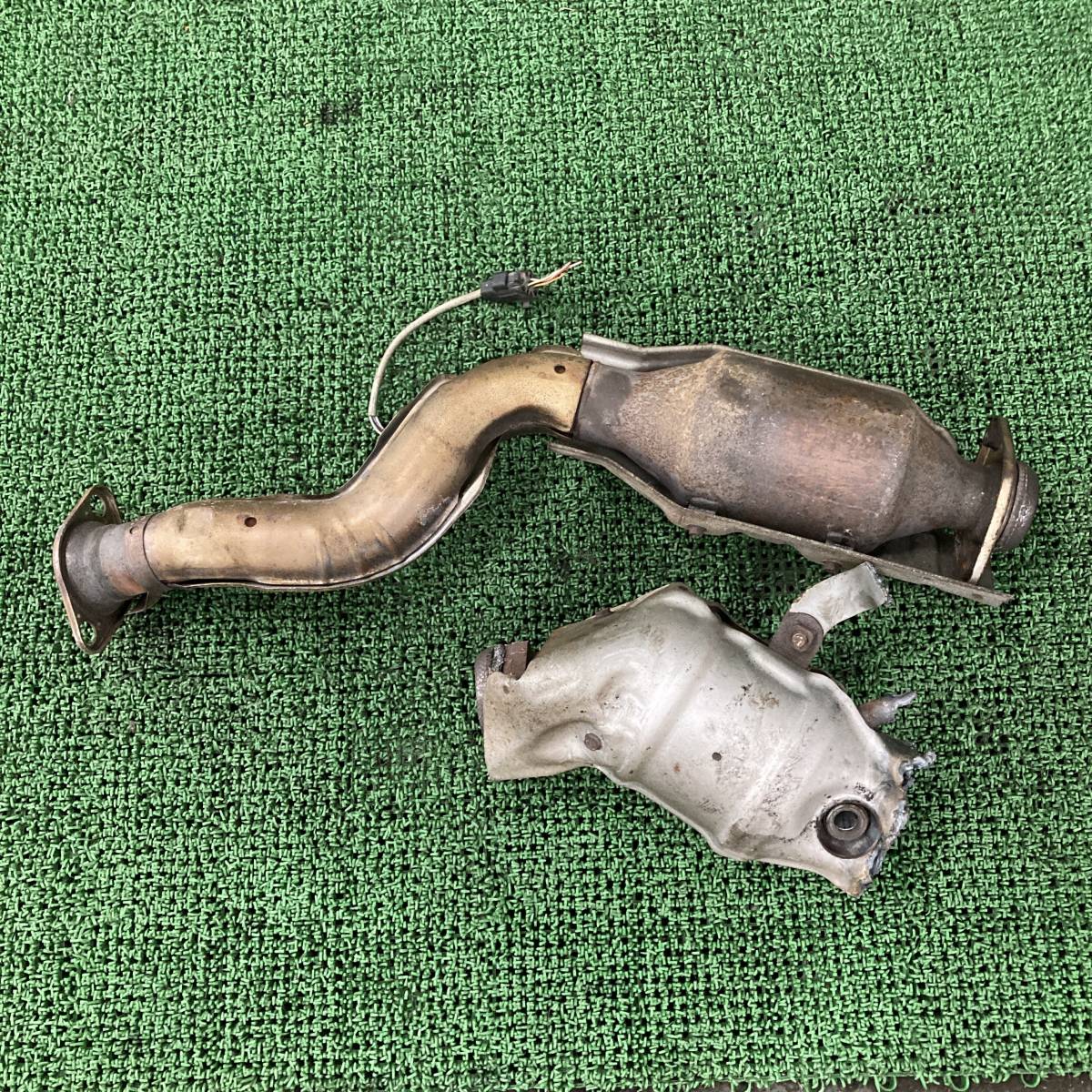 日産 エクストレイル DBA-T31 MR20DE 触媒 売り切り（323