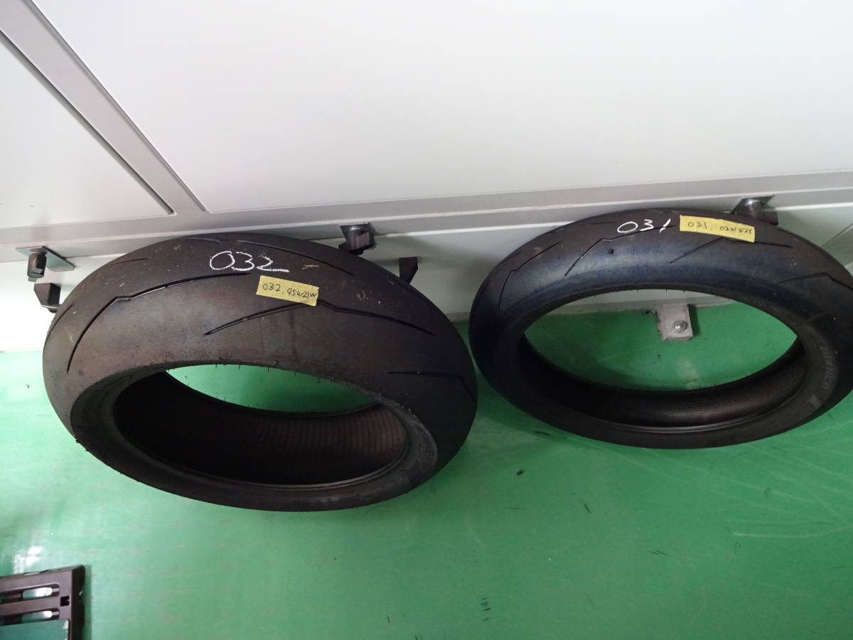 中古 ピレリ スーパーコルサV3 SC1 120 70 200 55 前後セット 031 032