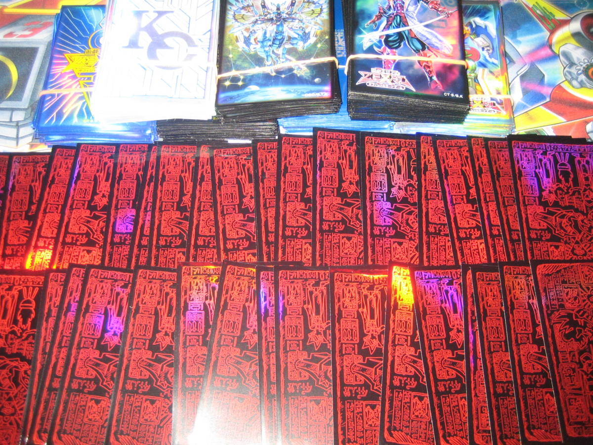 大量スリーブ・1円売り切り！遊戯王・公式スリーブ・カード 