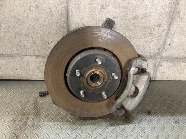 即決　アルファード/ヴェルファイア DBA-AGH30W　右フロントナックルハブ Ｈ28　キャリパー、ローター付　サビ有　43211-78010