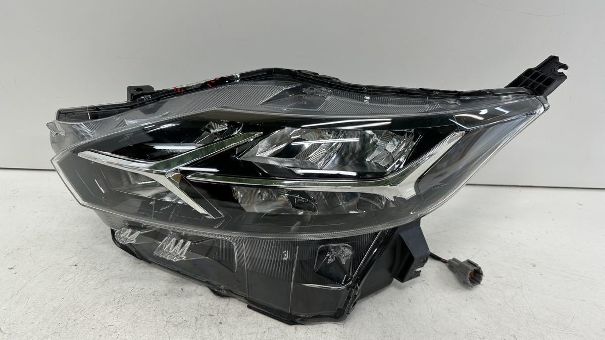 50929 デイズ ハイウェイスター B44W 純正 左 ヘッドライト LED KOITO