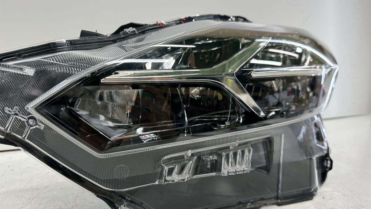 50929 デイズ ハイウェイスター B44W 純正 左 ヘッドライト LED KOITO