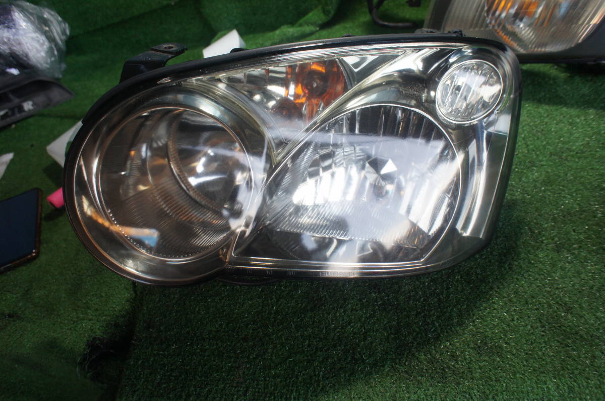 ZN6 86後期純正ヘッドライト ZN6 86純正ヘッドライト 左右セット