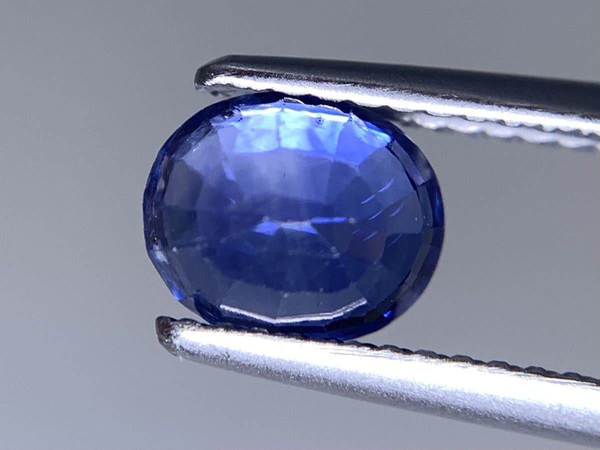 宝石ソーティング付き 天然 サファイア （ サファイヤ ） 1.689ct 縦 