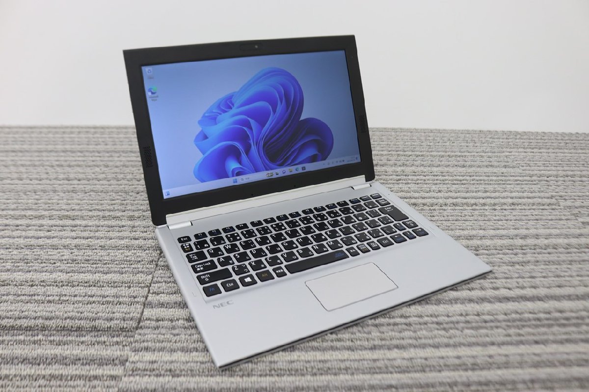 N1004◎1円【m3！】NEC / PC-HZ330GAS / CPU：core m3-6Y30@0.90GHz / メモリ：4GB / SSD：128GB / OS：Windows 11 Home