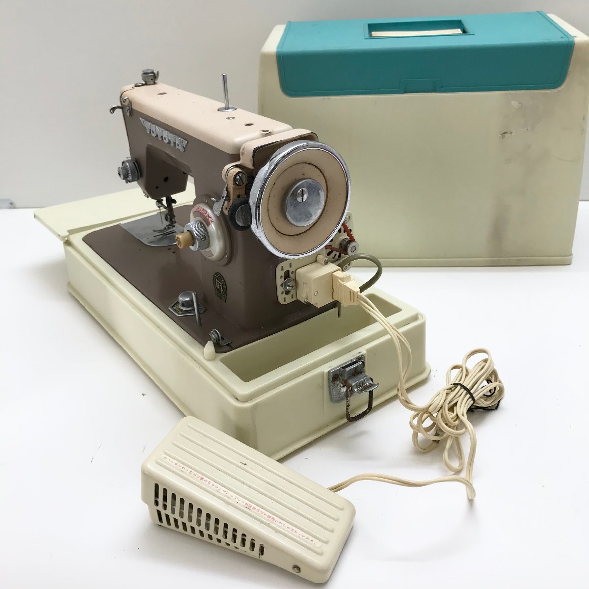限定SALE,新作登場 ▲【ジャンク品】 TOYOTA R-5LP トヨタ ミシン アンティーク レトロ ハンドクラフト 手工芸 昭和 現状品 (E3)M/G51005/2/17.4