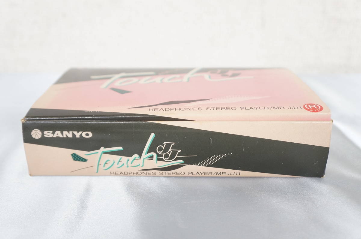 超希少品　SANYO touch MR-JJ11 ポータブルカセットプレーヤー SANYO サンヨー 三洋電機 Touch MR-JJ11 レッド オートリバース