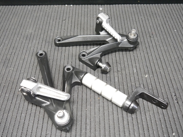 カワサキ純正 ZZR1400 ZX-14R 純正 タンデムステップ左右 ZX-14ZZR